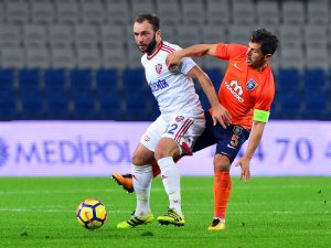 Emre Belözoğlu, Fenerbahçe Maçında Yok