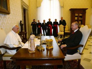 Cumhurbaşkanı Erdoğan Papa Francis İle Görüştü