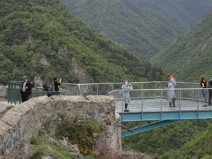 Cam Teras’a İlgi Büyük