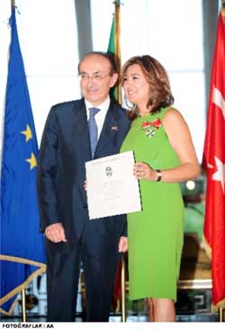 TÜSİAD Başkanı Arzuhan Yalçındağ'a İtalyan nişanı
