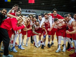 Milliler İsveç’te Kapalı Gişe