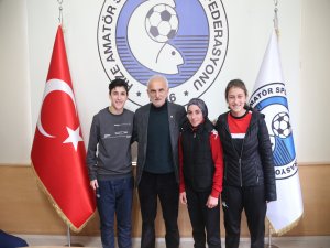 Bayan Futbol Kulubü Başkanı Ocak'tan 2. "Bayan Futbol Takımına Destek Vermek Günahtır" Açıklaması