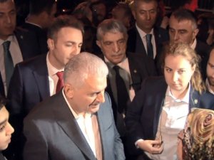 Başbakan Yıldırım Şehit Evlerini Ziyaret Etti