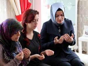 Bakan Kaya’dan Şehit Ailesine Ziyaret