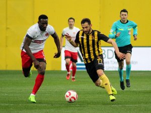 İstanbulspor Lideri De Devirdi