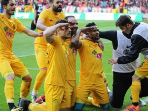 Es-es Evinde Rahat Kazandı