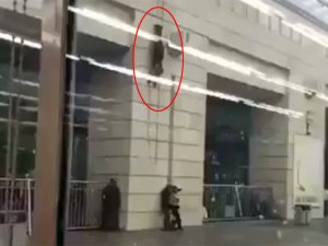 Polis, Rehineyi Böyle Kurtardı