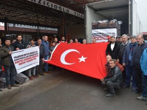 Trabzon’dan Afrin’e İki Tır Sebze Ve Meyve Gönderdiler