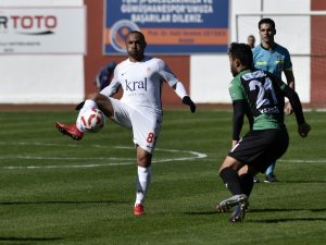 Tff 2. Lig: Gümüşhanespor: 1 - Sakaryaspor: 0