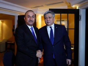 Kırgız Mevkidaşı Abdıldayev İle Bir Araya Geldi