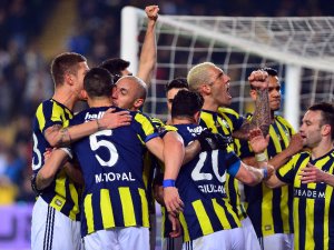Fenerbahçe Brezilyalıları İle Kazanıyor