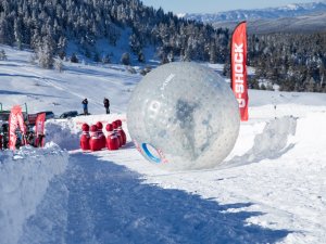 Yeni Eğlence: Canlı Bowling