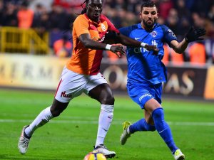 Aslan Deplasmanda Kayıp
