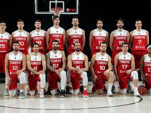 A Milli Erkek Basketbol Takım’ı Medyayla Buluştu