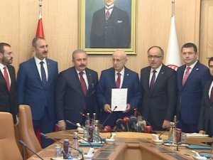 İttifak Teklifi Tbmm Başkanı İsmail Kahraman’a Sunuldu