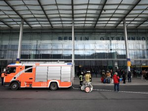 Berlin’de Şüpheli Paket Alarmı