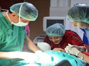 "Sünnet Ciddi Bir Cerrahi Operasyon"