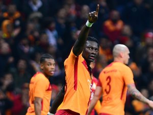 Gomis En Golcü Olduğu Lyon Performansına Yaklaştı