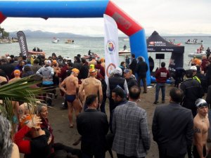 12. Datça Açık Deniz Kış Yüzme Maratonu Başladı