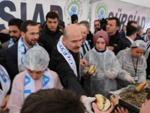 İçişleri Bakanı Süleyman Soylu, Hamsi Şölenine Katıldı