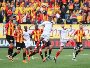 Göztepe Evinde Sivas’ı Devirdi