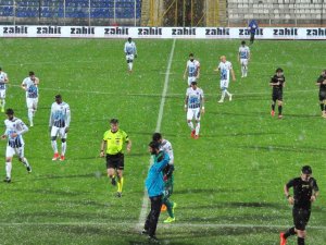 Adana Demirspor - İstanbulspor Karşılaşması Yarıda Kaldı