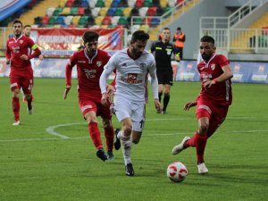 Boluspor, Altınordu’yu Gol Yağmuruna Tuttu