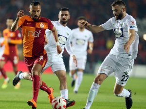 Aslan Finale Göz Kırptı
