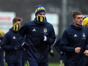 Fenerbahçe Derbiye Sıkı Hazırlanıyor