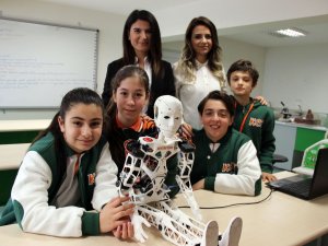 Amaçları Askerlerin Yanında Savaşacak Robot Yapmak