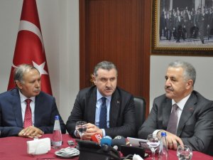 Ulaştırma Denizcilik Ve Haberleşme Bakanı Arslan Artvin’de