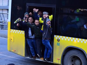 Fenerbahçe Taraftarı Stada Geldi