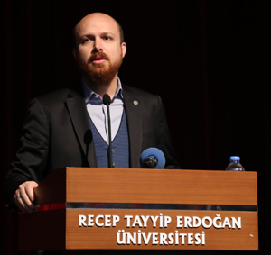 Bilal Erdoğan Recep Tayyip Erdoğan Üniversitesi’nde ‘’Yeni Türkiye Ve Gençlik’’ Konferansına Katıldı