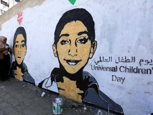Yemenli Sanatçı Savaş Kurbanlarını Duvarlara Resmediyor
