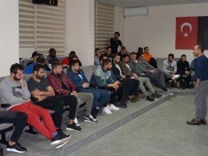 Futbolcular Ve Personelle Vedalaştı