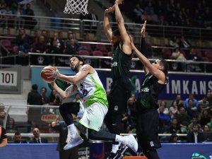 Tofaş Geriden Gelerek Sakarya’yı Devirdi