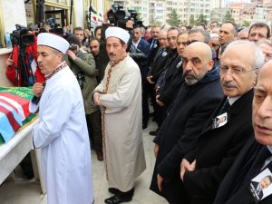 Cenaze Törenine Kemal Kılıçdaroğlu Da Katıldı