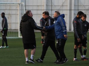 Sergen Yalçın Konyaspor’da İlk Antrenmanına Çıktı