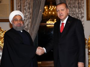 Erdoğan İran Cumhurbaşkanı Ruhani İle Görüştü