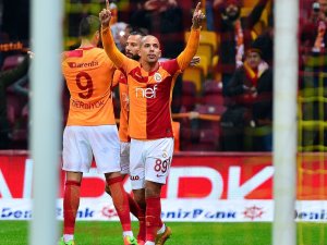 Feghouli Kariyerinin Zirvesinde