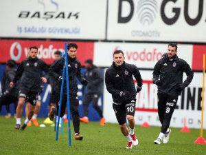 Beşiktaş Gençlerbirliği Maçı Hazırlıklarını Sürdürdü