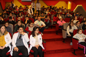 Rize’de Öğrencilere “Teknoloji Bağımlılığı” Eğitimi Verildi