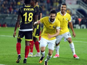 Fenerbahçe Derbi Öncesi Moral Arıyor