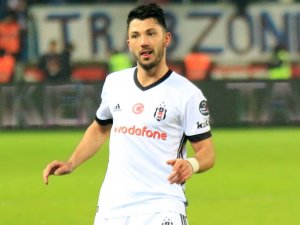 Tolgay Arslan’dan Dikkat Çekici Performans