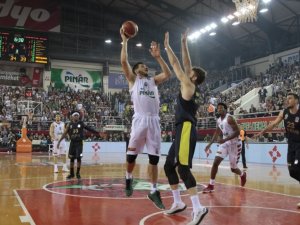 Fener Karşıyaka Deplasmanında Kazandı