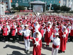 Bin 380 Çocuk İşaret Diliyle Okudu: Rekor Geldi !