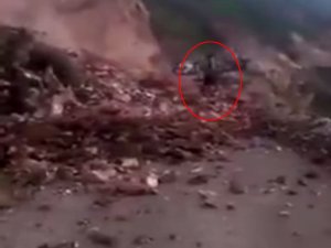 Heyelan Altında Can Verdi