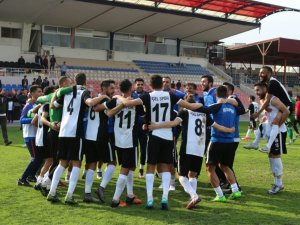 Pepe İçelspor’u Kutladı