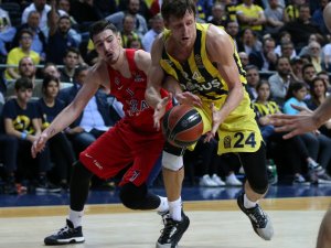 Fenerbahçe Doğuş Son Saniyede Yıkıldı