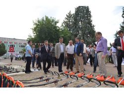 Çiftçiye Makine Ve Ekipman Desteği Yapıldı